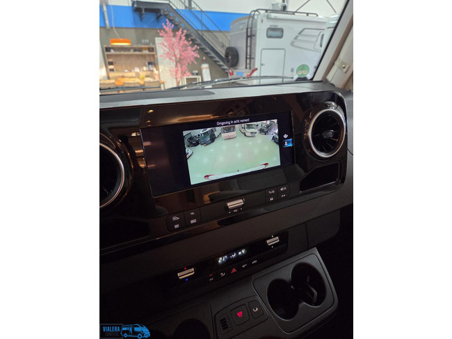 Hymer BMC-I 680 *170pk Automaat* Levelsysteem* Bomvol opties foto: 13