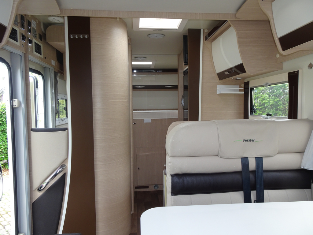 Euramobil Forster T699HB foto: 2