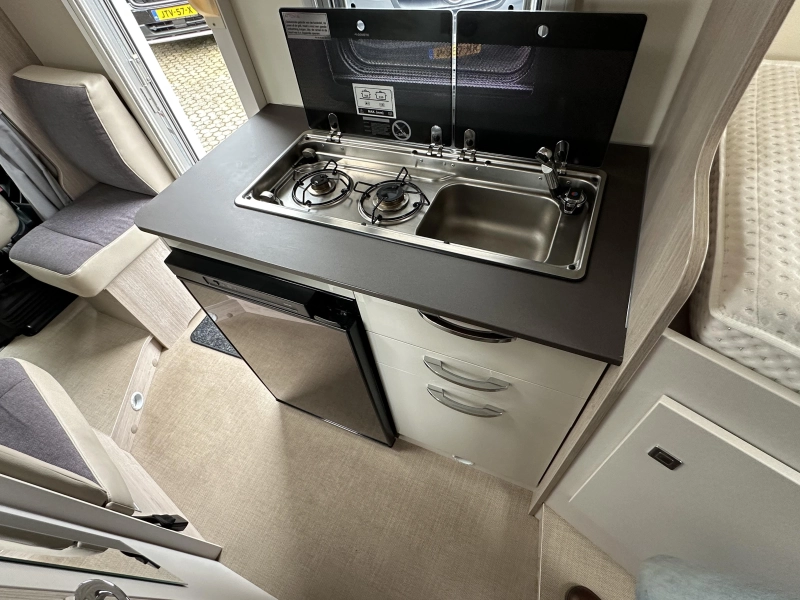 Bürstner Nexxo Van T 620 G ENKELE BEDDEN + COMPACT  foto: 10