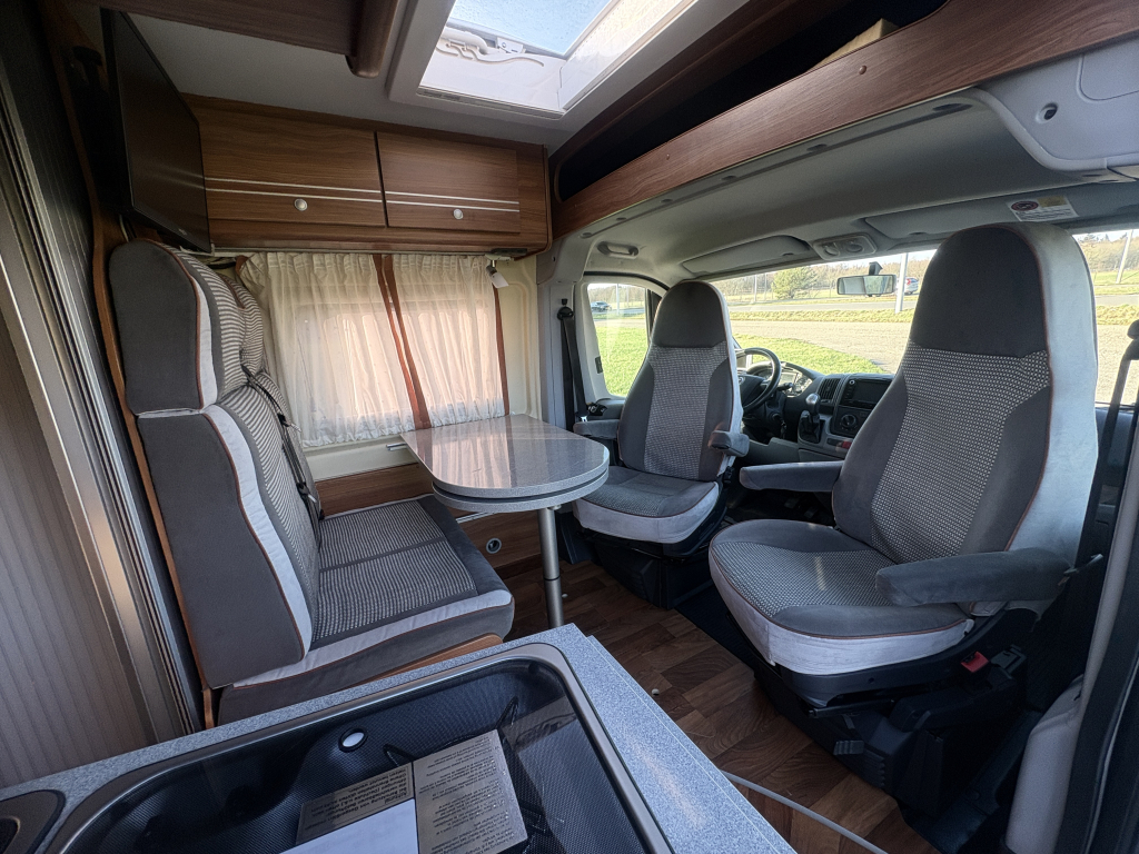 Globecar Campscout, Enkele bedden 3.0 Turbo 156pk AUTOMAAT foto: 7