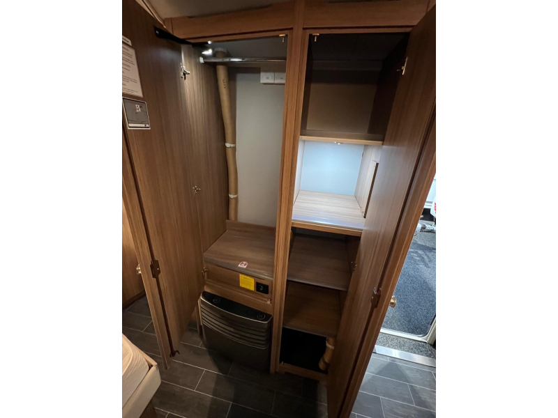 Tabbert Rossini 490 TD mover, luifel, fransbed  foto: 15