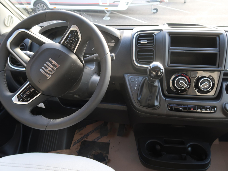 Sunlight Adventure Edition 58 T 5,96 LENGTE HEFBED LUIFEL  foto: 17