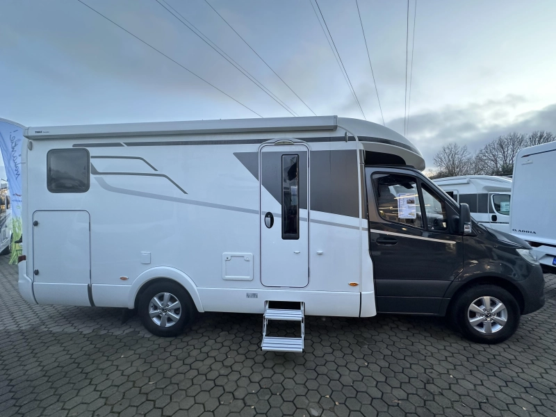 Hymer Tramp S 585 HEFBED + LENGTE BEDDEN  foto: 9