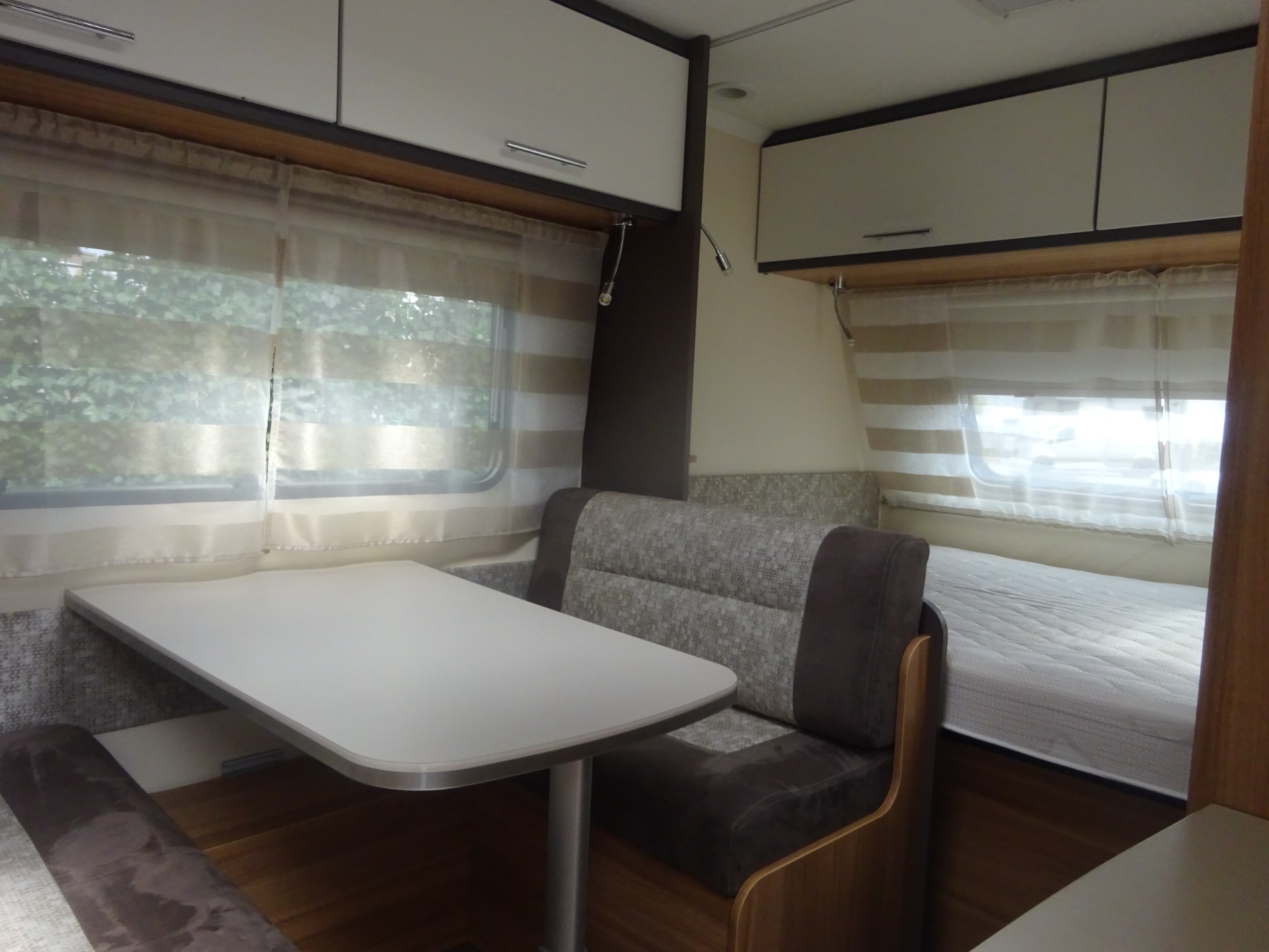 Sterckeman Starlett 420 Comfort Met Vaste Luifel foto: 9