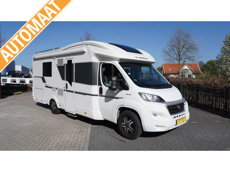 Etrusco 640 SB 160 PS mit 9-Gang-Automatik