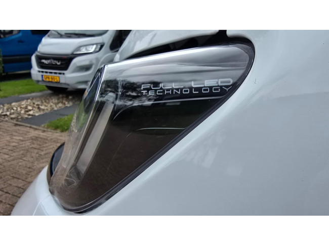Adria Twin 640 SGX Sports photo : 20