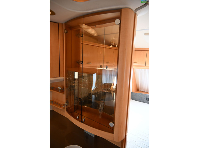 Hobby De Luxe 460UFe photo: 13