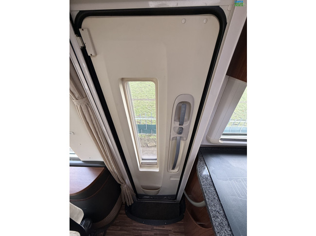 Hymer B 674SL foto: 11