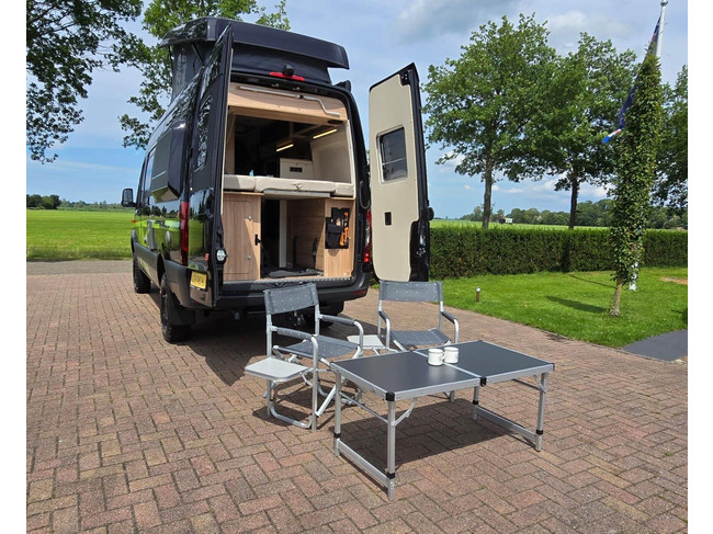 Hymer Grand Canyon 600 S 4x4 CrossOver *AUTARK* KOMPLETT Foto: 9