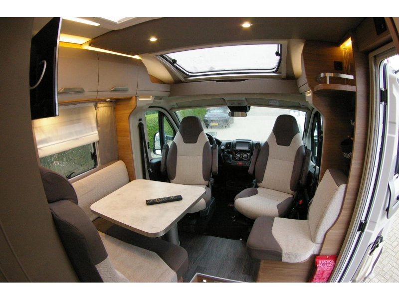 Knaus Van TI 650 MEG Enkele bedden, XXL Garage  foto: 8