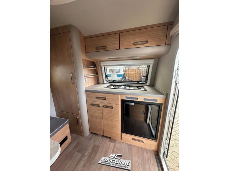 T@B 320 METROPOLIS  foto: 4