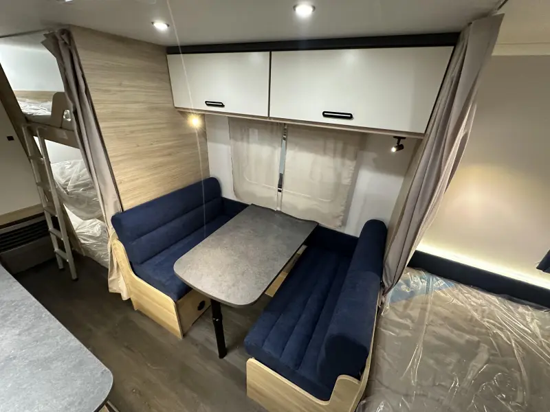 Sterckeman Easy 497 Anniversary + 1500 kg as  foto: 2