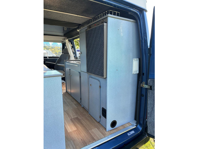 Ford TRANSIT 80D ORINELE FABRIEKS BUSCAMPER 4 SLAAP PLAATSEN | Trekhaak | Luifel | Omvormer foto: 17