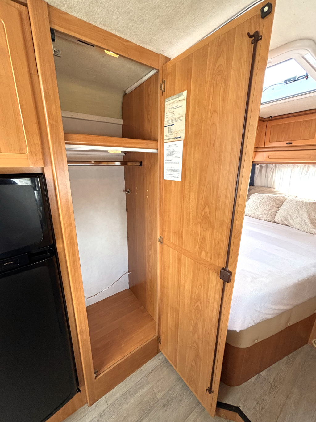 Hymer E 690 DUBBELLUCHT FRANSBED + HEFBED 4X ZONNEPANEEL! foto: 9