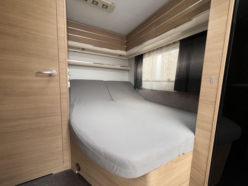 Adria Adora 512 UP Toldo Thule Mover Autom&aacute;tico foto: 6