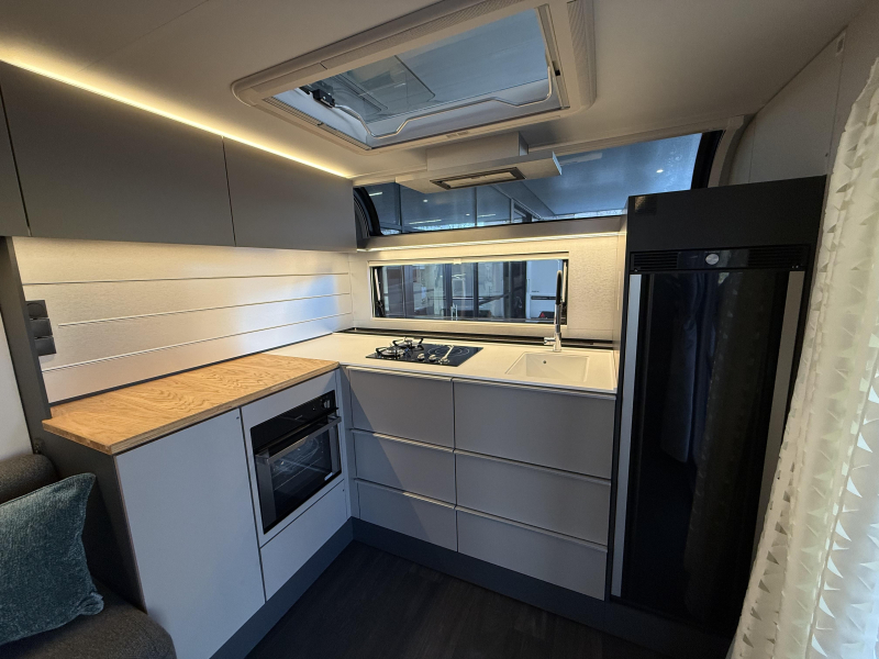Adria Astella 704 HP Nieuw | Actie model 2026  foto: 13