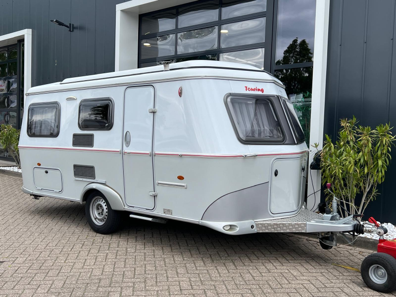 Eriba Touring 550 topstaat, luifel  foto: 18