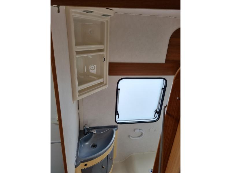 Carado C 160 Voortent + Uitbouw  foto: 16