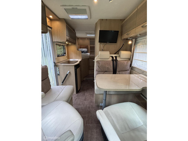 Bürstner Travel Van T 620 Fiat 2.3 130pk Euro 5 | Enkele-bedden | Douche/ wc | Garage | Incl 2 Scooters | 72dkm | TOPSTAAT foto: 7