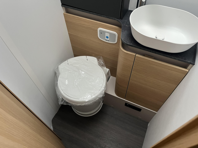 Adria Coral Axess 650 DL Benelux Edition  foto: 4
