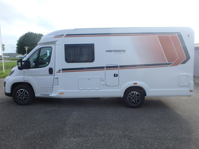 Weinsberg CaraCompact Pepper 600 MF € 5.000,- KORTING  foto: 3
