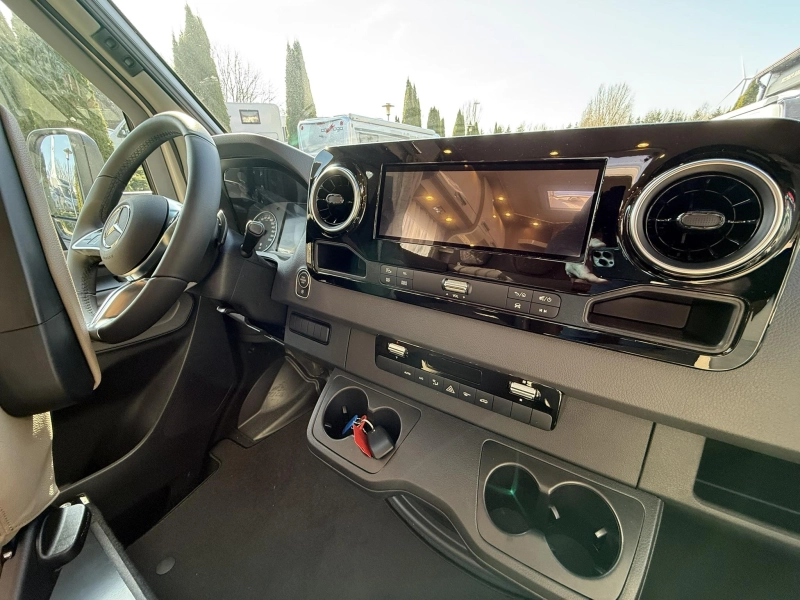 Carthago C1-Tourer 149 LE - MERCEDES-ENKELE BEDDEN  foto: 7