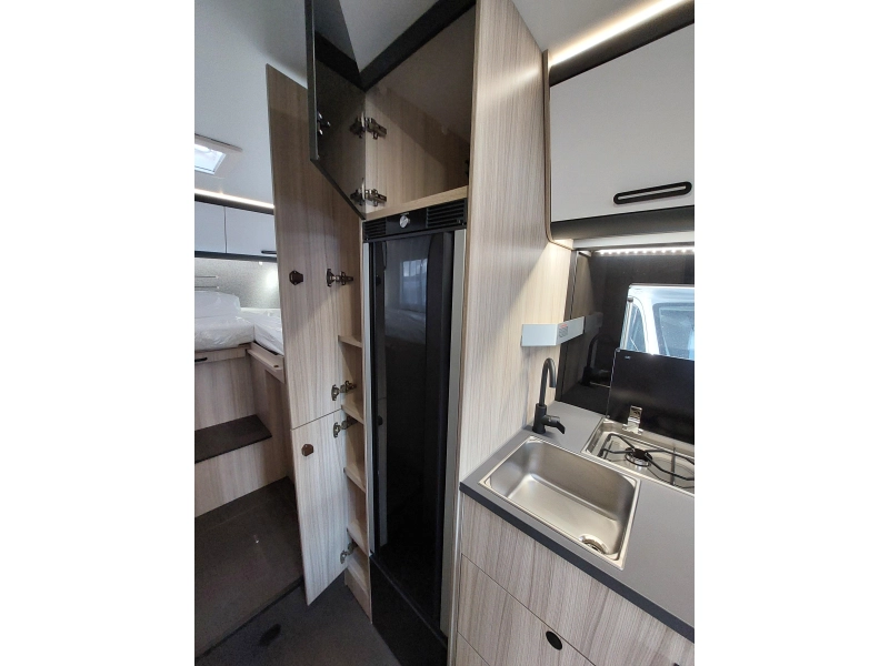 Sun Living S 72 DL Special Edition € 90.000  foto: 10