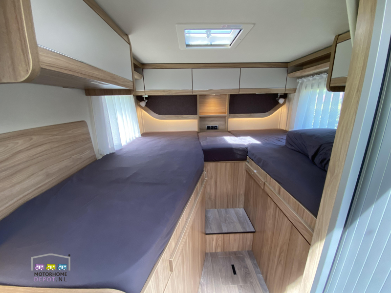Hymer Exsis-T 374 Crossover 2022 Nieuwstaat  foto: 17