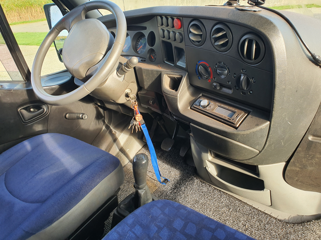 Iveco  2.3 TD Expeditie Camper off-grid met zonnepanelen. foto: 6