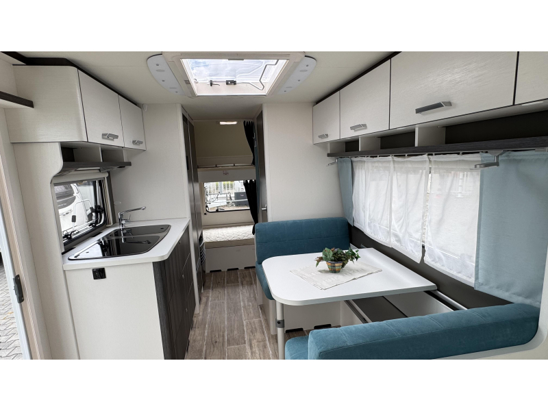 Dethleffs C'Go 495 QSK - Mover - Voortent  foto: 2