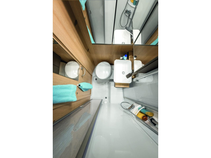 LMC Tourer 660 G enkele bedden 2027 autom.  foto: 9