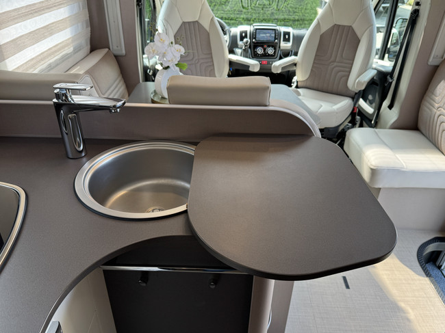 Bürstner Lyseo TD 690 G Harmony Line Black Pearl 160 pk AUTOMAAT 9-Traps Euro6 Fiat Ducato **Vlakke vloer/Enkele bedden/Maxxfa/ Satelliet foto: 10