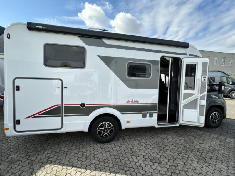 Bürstner Lyseo Time T Skyline 690 G 2 APARTE BEDDEN-AUTOMAAT  foto: 7