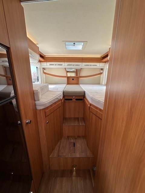 Hymer B 588 DL, nur 15249 km! Foto: 5