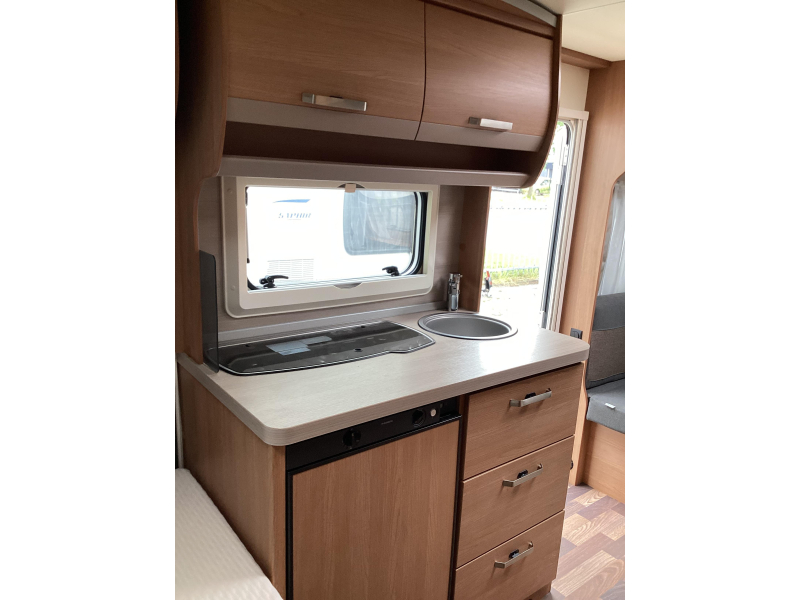 Knaus Sport 460 EU camas individuales foto: 10