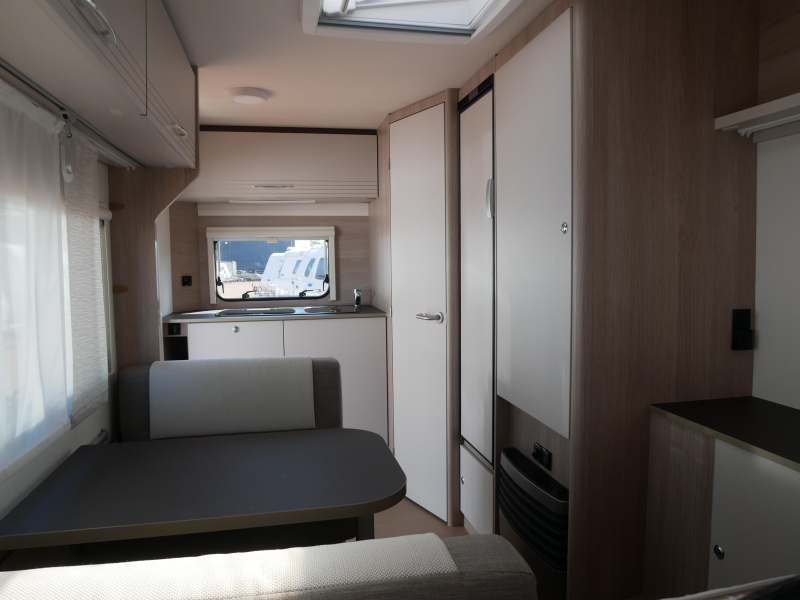 B&uuml;rstner Premio Life 425 TS Mover, Vorzelt Foto: 14