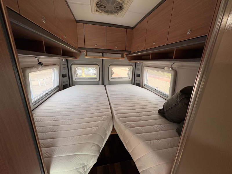 Knaus Boxstar Freeway 630 ME Nivelliersystem mit VB Luft Foto: 9