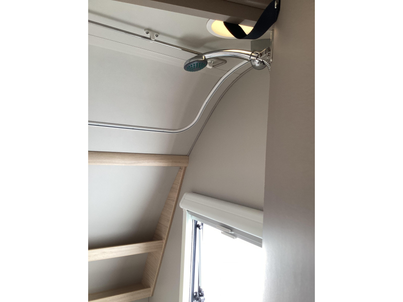Weinsberg CaraCito 450 FU E-Power/ Klimaanlage Foto: 8