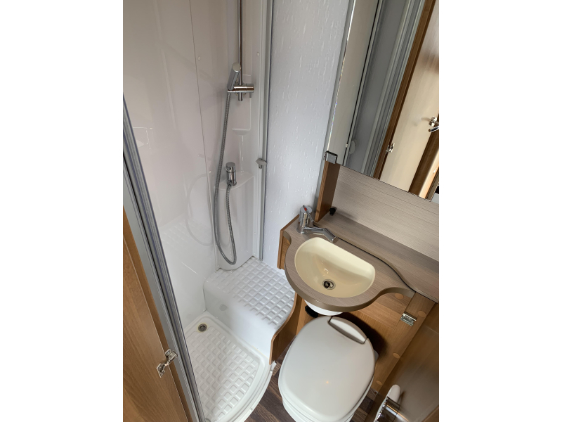 Knaus Van TI 600 ME -Enkele bedden-compact  foto: 9