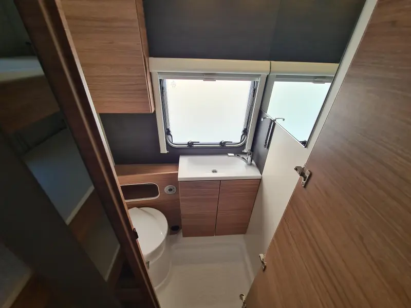 Weinsberg CaraOne Edition HOT 480 QDK 2025, 3 Stapelbedden!  foto: 19