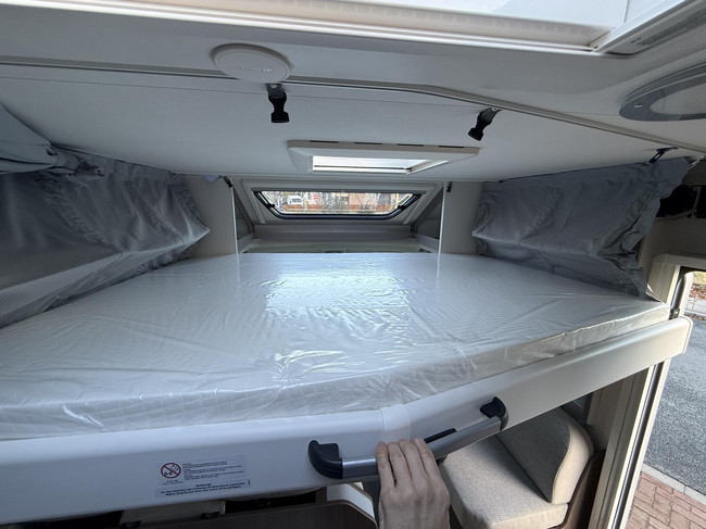 Carado T448 Pro+ Autom&aacute;tico 5 asientos y plazas para dormir foto: 18