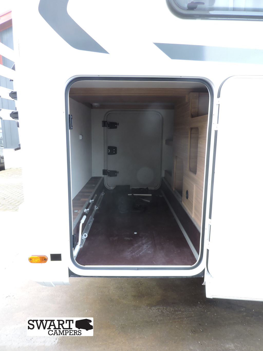 Weinsberg CaraCore 700 MEG, Automatic Single beds Pull-down bed 4 people photo: 24
