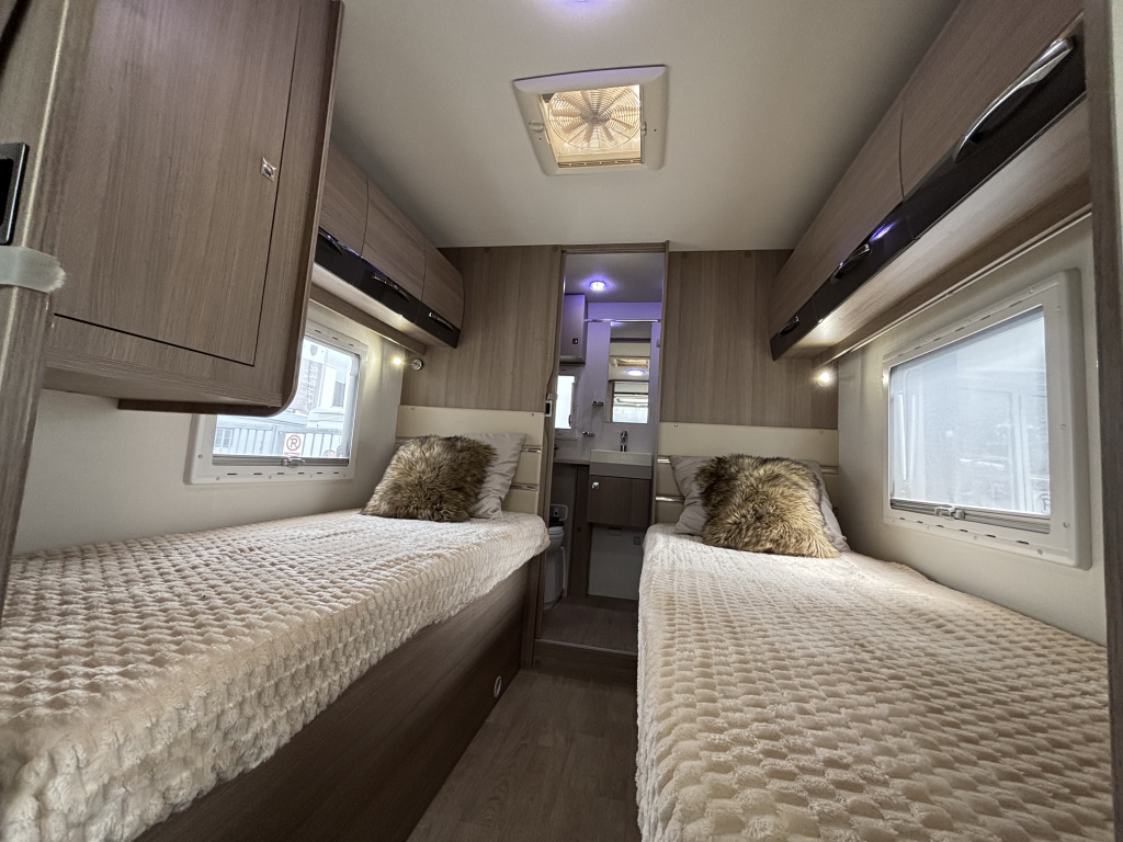 Challenger Genesis 377 EURO 6 LITS JUMEAUX CHAUFFAGE DIESEL photo : 2