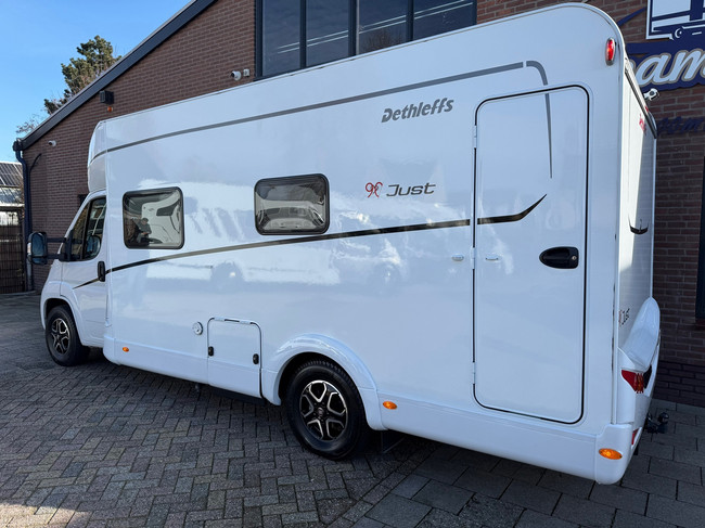Dethleffs Just T6762 Automaat 9G Hefbed! Ruimtewonder! foto: 9