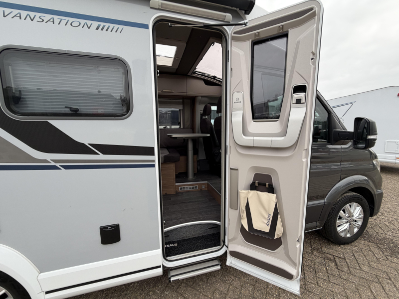 Knaus Vansation 640 MEG hoekb TVT 177pk trekh C23  foto: 7