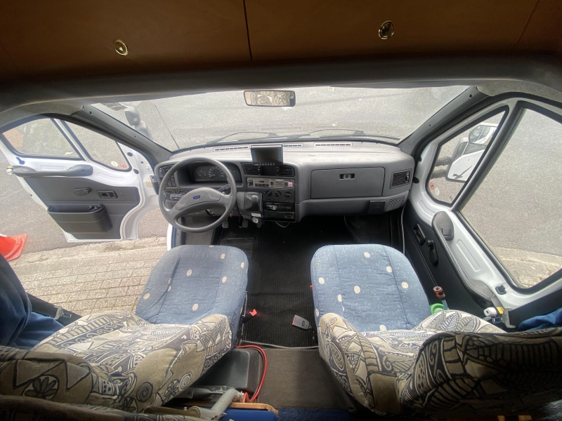 Dethleffs Globetrotter Frans bed Airco dinette  foto: 7