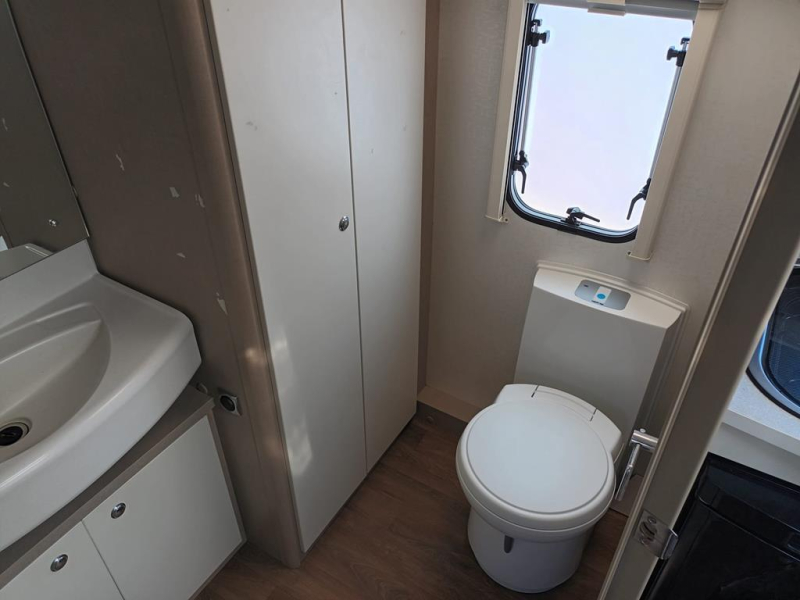 Swift Mondial 420 SE Foto: 9