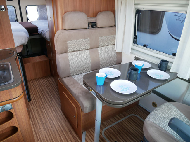 Adria Twin 640 SL, Lengtebedden, Maxi Chasis, Construct slot foto: 9