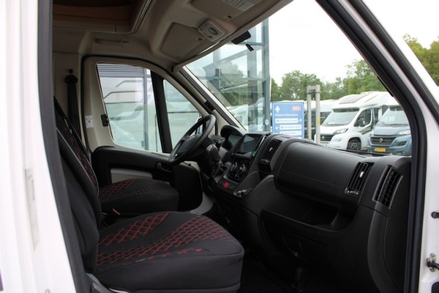 AUTOM&Aacute;TICO Fiat 2.3 150 cv Cama francesa (99 foto: 18