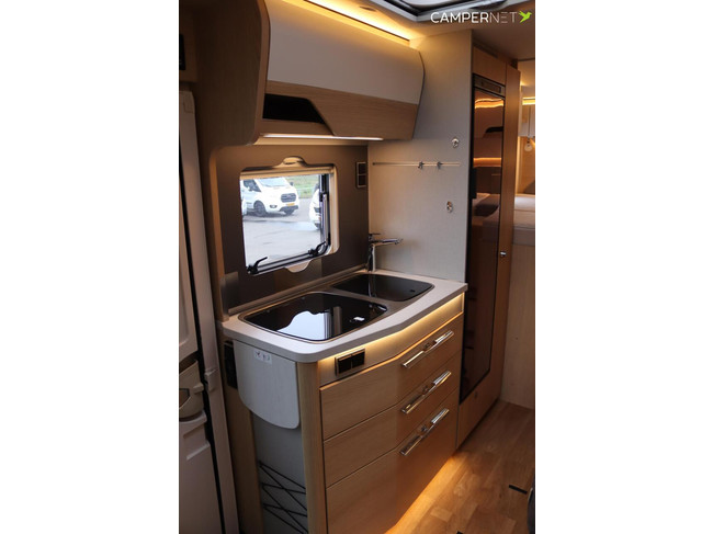 Hymer BMC-T 580 177 PS Automatik | 1. Besitzer | Wechselrichter | L&auml;ngsbetten | 2. Wohnraumbatterie | Solarpaneele | Hymer SLC Chassis | Foto: 10